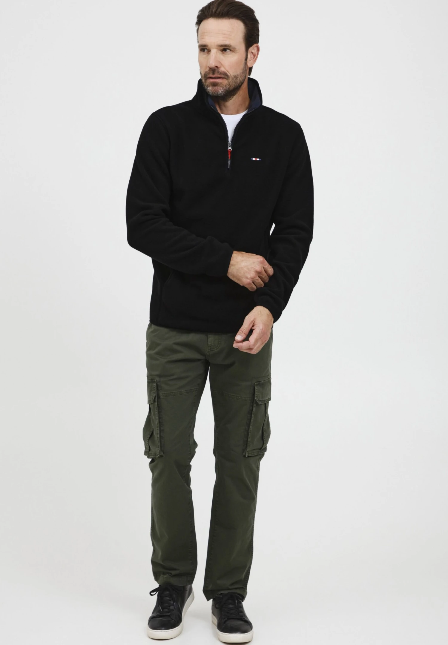 Fqbroder - Forro Polar - Black Beauty 2 Fqbroder - Forro Polar - Black Beauty - Imagen 2