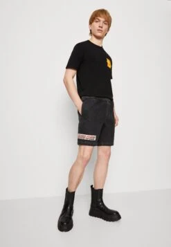 Santa Cruz Seeing Moon Dot Unisex - Shorts - Black Washed Denim -Jack & Jones Ventas 053ea5324b54421d8dc412a4ba70d727