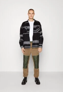 Lacoste Pantalones Deportivos - Leafy/Baobab 6 Lacoste Pantalones Deportivos - Leafy/Baobab -Jack & Jones Ventas 09f4b22cc5ce4e08b018ff30f969d75b