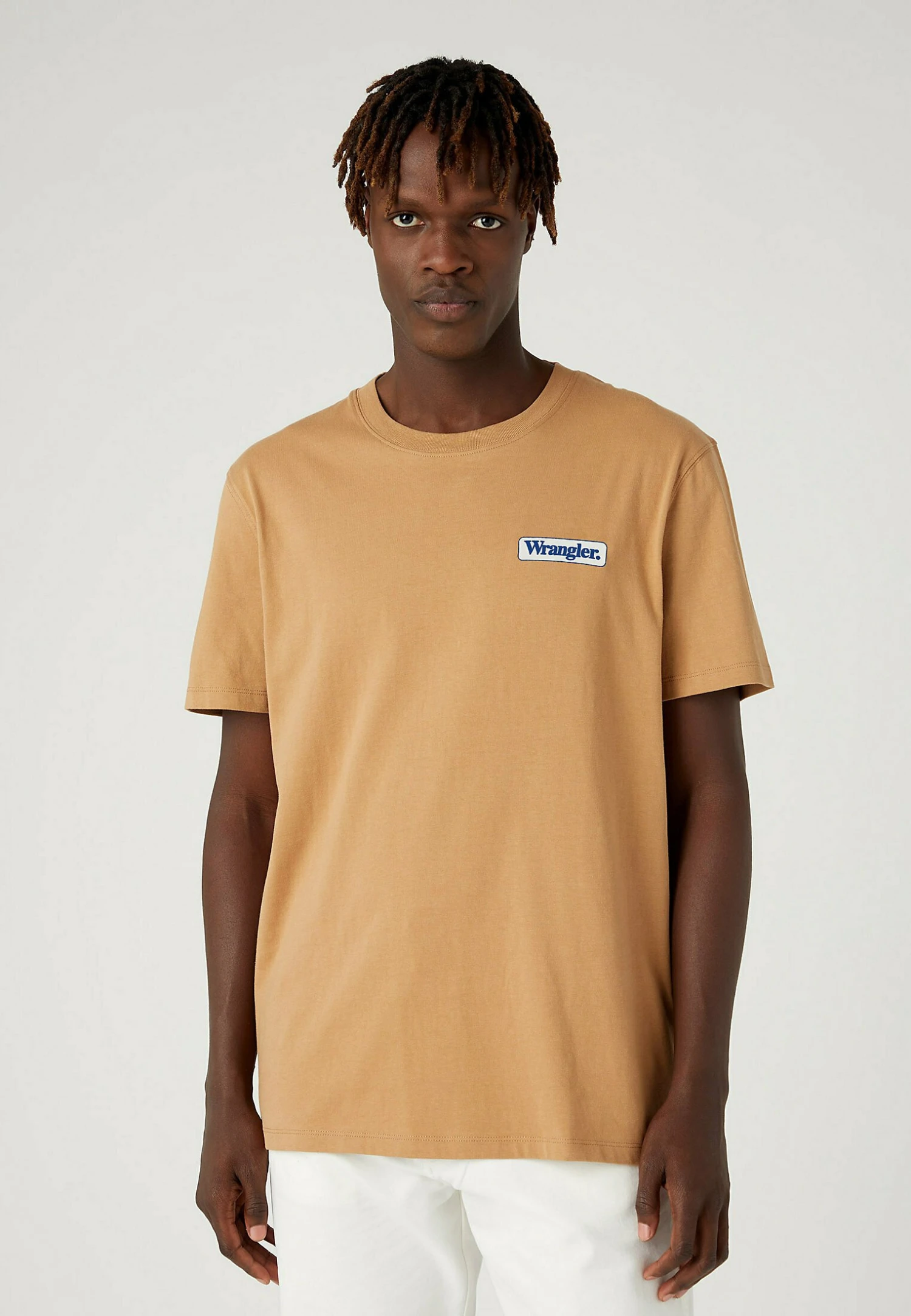 Wrangler Logo Tee - Camiseta Básica - Burro Brown 1 Wrangler Logo Tee - Camiseta Básica - Burro Brown