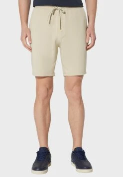 Standard Fit- Shorts - Beige