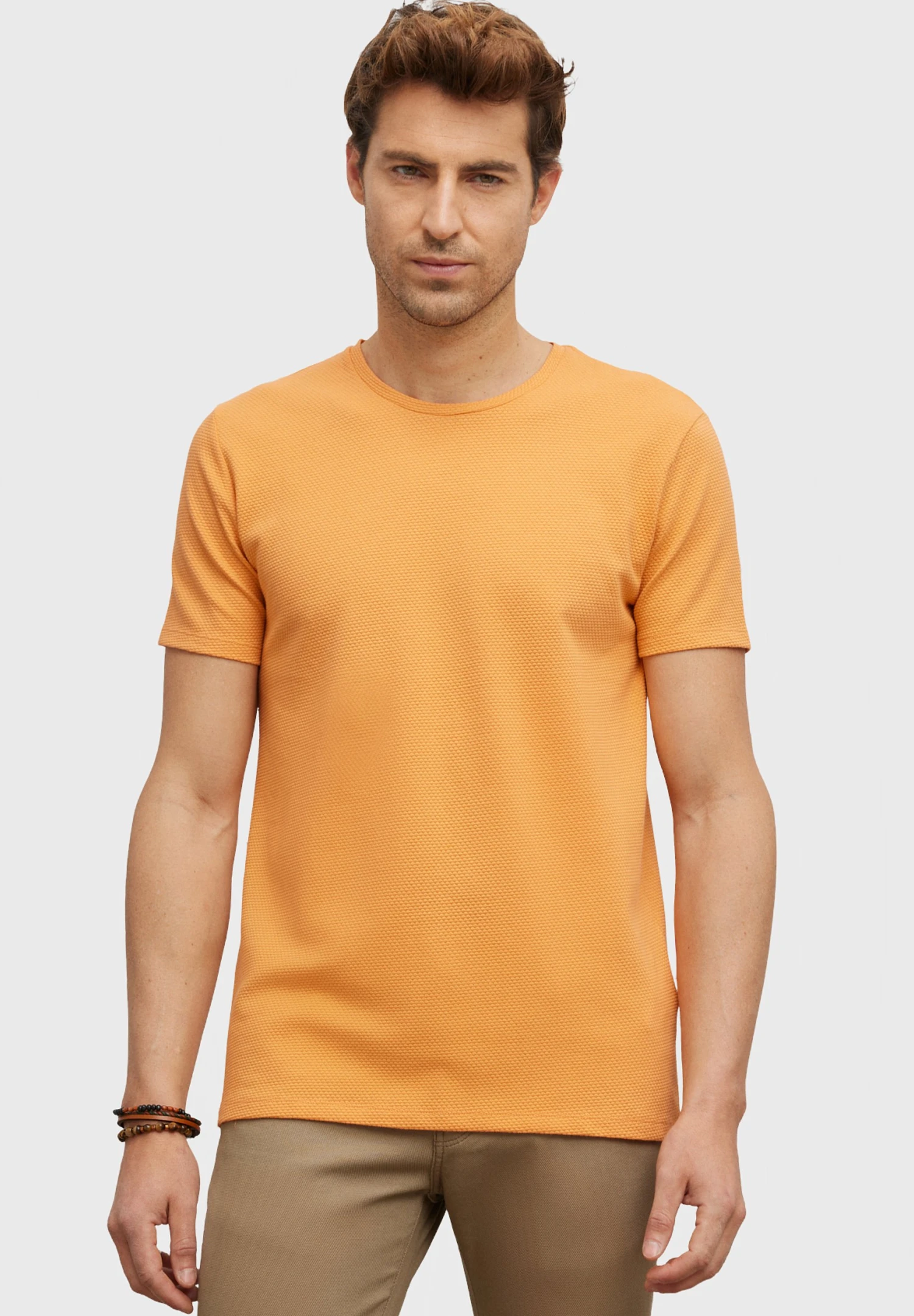Figured - Camiseta Básica - Orange 1 Figured - Camiseta Básica - Orange