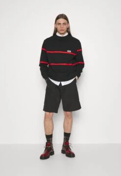 GCDS Low Logo Band Regular Crewneck - Sudadera - Black -Jack & Jones Ventas 31c586067551452aac4f4022b8a932b8