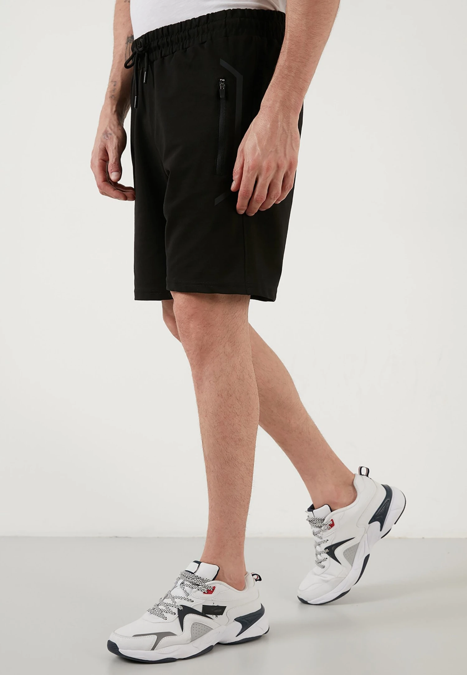 Regular Fit - Shorts - Black 4 Regular Fit - Shorts - Black - Imagen 4