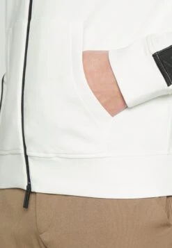 Emporio Armani Sudadera Con Cremallera - Bianco Caldo -Jack & Jones Ventas 3a6b2189d26c402595890fc86667f136