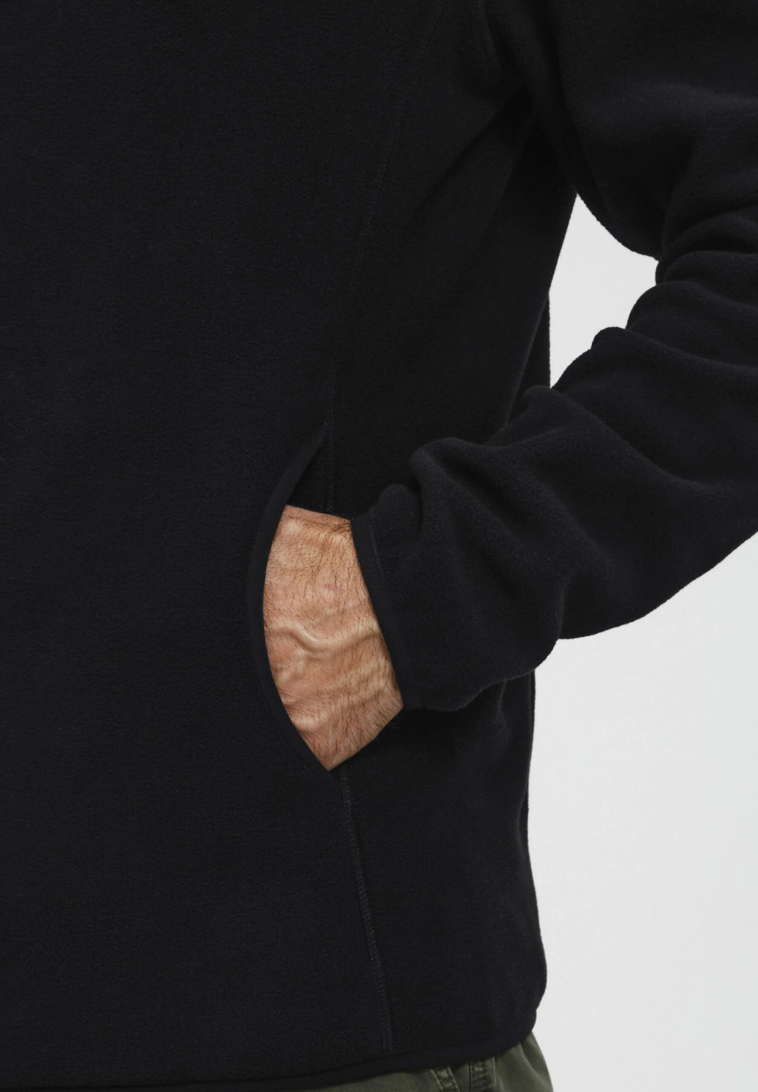 Fqbroder - Forro Polar - Black Beauty 5 Fqbroder - Forro Polar - Black Beauty - Imagen 5