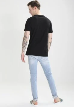 Mister Tee Pray - Camiseta Estampada - Black -Jack & Jones Ventas 53321168f92540eca3c711203722effa