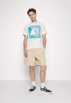 Obey Clothing Easy - Shorts - Irish Cream 10 Obey Clothing Easy - Shorts - Irish Cream -Jack & Jones Ventas 5cd131193df64332b9c0edd3dcbc6f90