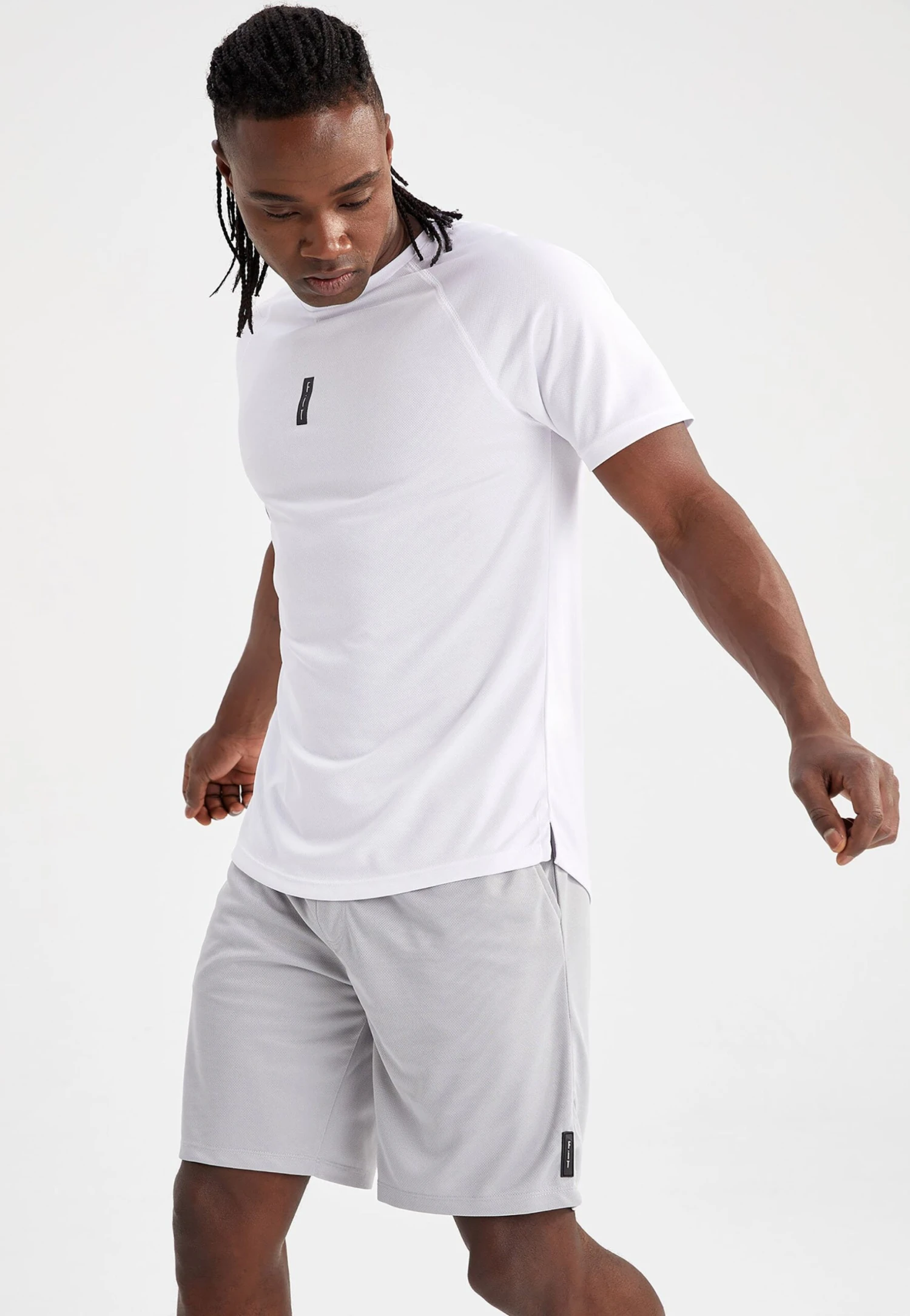 DeFacto Regular Fit - Pantalones Deportivos - Grey 4 DeFacto Regular Fit - Pantalones Deportivos - Grey - Imagen 4