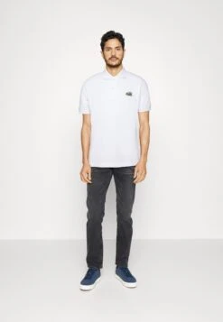 Lacoste X Netflix - Polo - White/Bridgerton -Jack & Jones Ventas 67e73556098e4f2d976188e2e996219f
