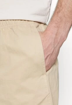 Obey Clothing Easy - Shorts - Irish Cream 13 Obey Clothing Easy - Shorts - Irish Cream -Jack & Jones Ventas 6a6479c1e22d44edb7a3e1ac2801d530