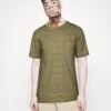 Lyle & Scott Breton - Camiseta Estampada - Seaweed/Olive