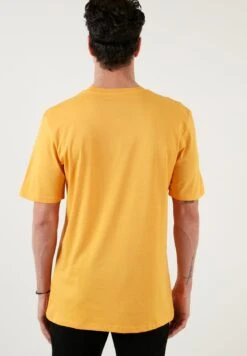 Regular Fit - Camiseta Básica - Yellow 7 Regular Fit - Camiseta Básica - Yellow -Jack & Jones Ventas 779605ab1b29480e817bd446b8cf3321
