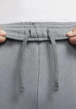 Nike Sportswear Pantalones Deportivos - Cool Grey 11 Nike Sportswear Pantalones Deportivos - Cool Grey -Jack & Jones Ventas 878136bc0e62445f9225938aa0261e9d