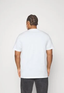 Plus Spray Tee - Camiseta Estampada - Bright White -Jack & Jones Ventas 8d675172b05f4797839fb232d6c86157