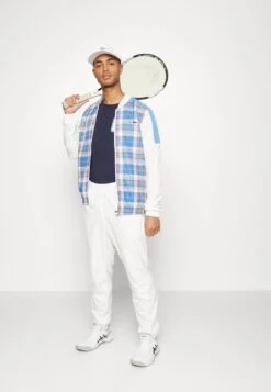 Primera página -Jack & Jones Ventas 9637f1697a834e45954782106c123bc5