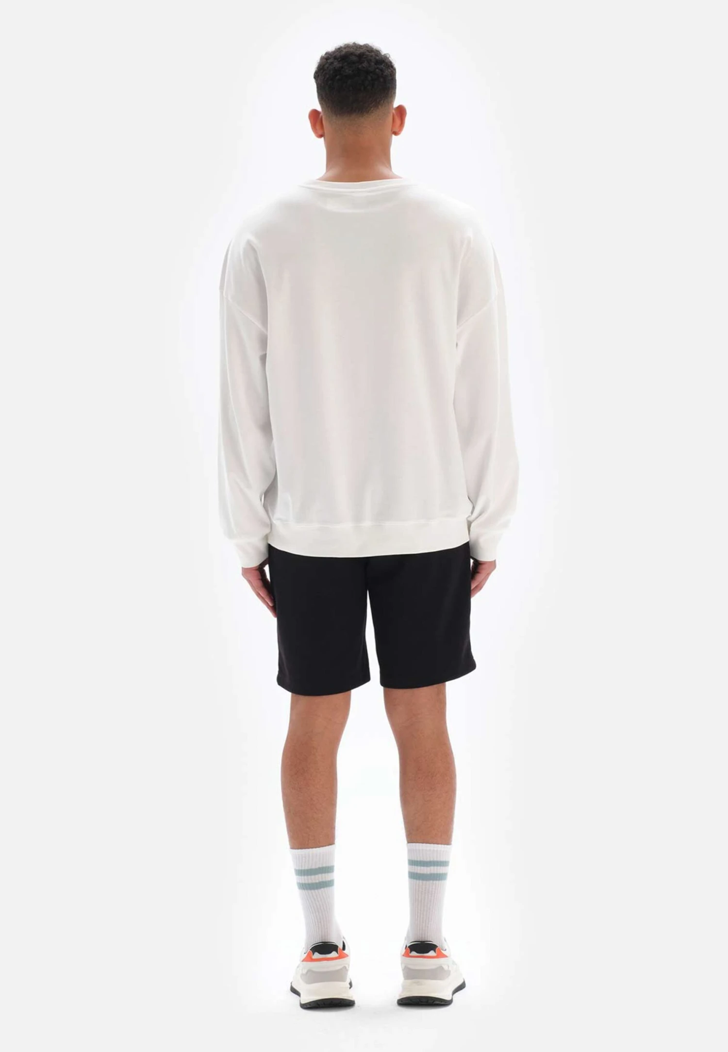 Sun Court - Pantalones Deportivos - Black 3 Sun Court - Pantalones Deportivos - Black - Imagen 3