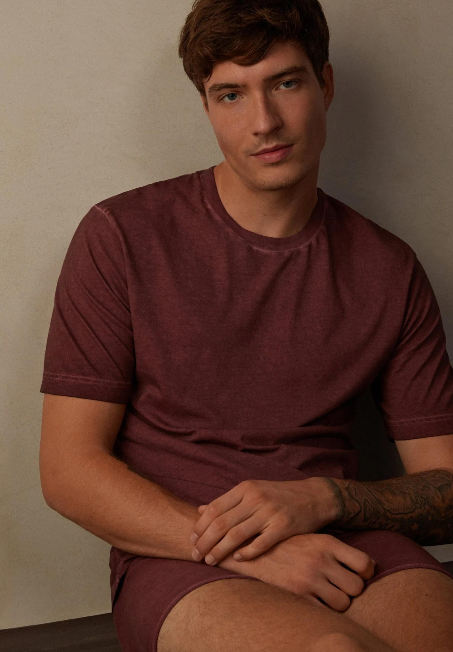 Intimissimi Kurzarm Aus Oil Washed - Camiseta Básica -Burgundy Red 3 Intimissimi Kurzarm Aus Oil Washed - Camiseta Básica -Burgundy Red - Imagen 3