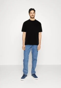 Marc O'Polo Short Sleeve Front Dividing Flatlock Stitching Binding At Neck - Camiseta Básica - Black -Jack & Jones Ventas b6bf6eec185f4b90842610d5d7b94688