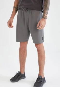 DeFacto Slim Fit - Shorts - Grey