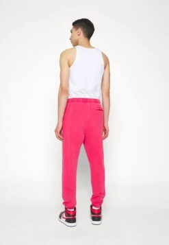 Jordan Wash - Pantalones Deportivos - Cardinal Red -Jack & Jones Ventas b9a54c959ad54bbdb35b2c192c337d38