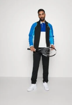 Nuevos lanzamientos -Jack & Jones Ventas c76ba50a49f24ad587ae39842d13b90a