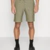 Les Deux Como Reg Tone Shorts - Shorts - Olive Night/Light Sand