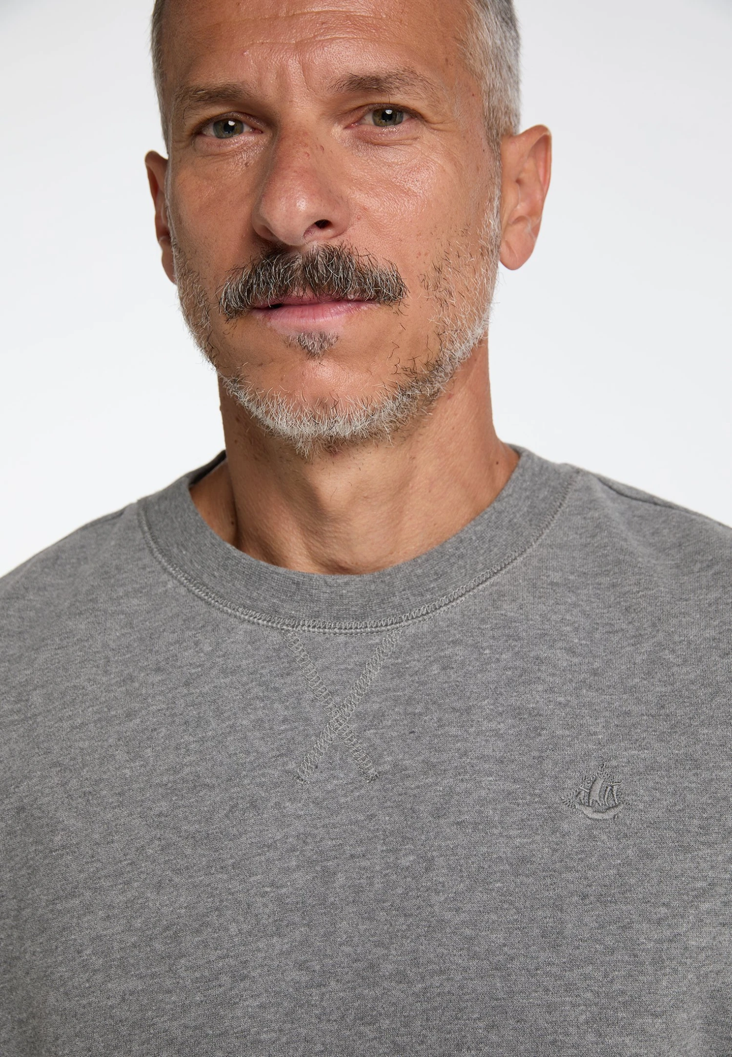 Dreimaster OversizeMit Rundhals Takelage - Sudadera - Grau Melange 4 Dreimaster OversizeMit Rundhals Takelage - Sudadera - Grau Melange - Imagen 4