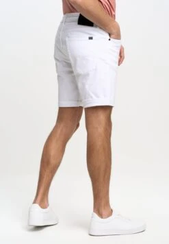 BIG STAR Aden - Shorts Vaqueros - Weiß -Jack & Jones Ventas d4e4109829ef439c95d36be2cef89687