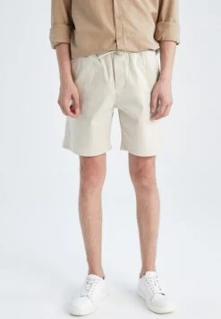 DeFacto Regular Fit - Shorts - Beige