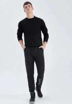 DeFacto Regular Fit - Pantalones Deportivos - Anthracite -Jack & Jones Ventas dcb302628616416e8d4bca3c207d0fbe