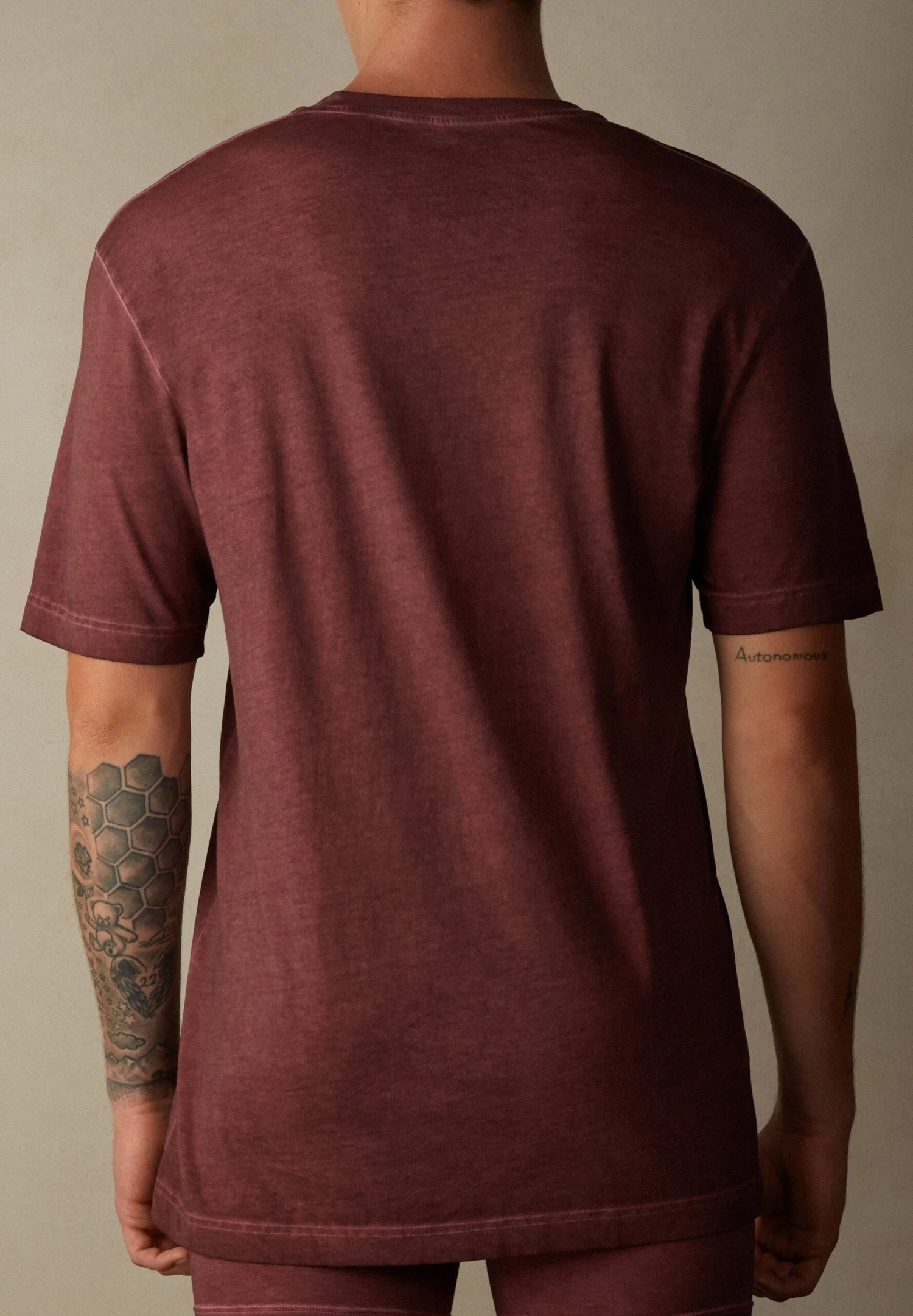 Intimissimi Kurzarm Aus Oil Washed - Camiseta Básica -Burgundy Red 2 Intimissimi Kurzarm Aus Oil Washed - Camiseta Básica -Burgundy Red - Imagen 2